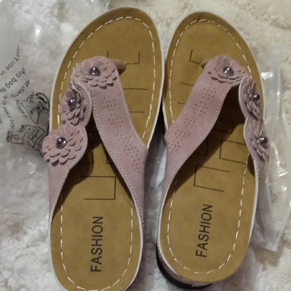 SHEIN Shoes - SHEIN Mauve Floral Embellished Sandals